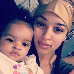 Meet your Posher, Celeste